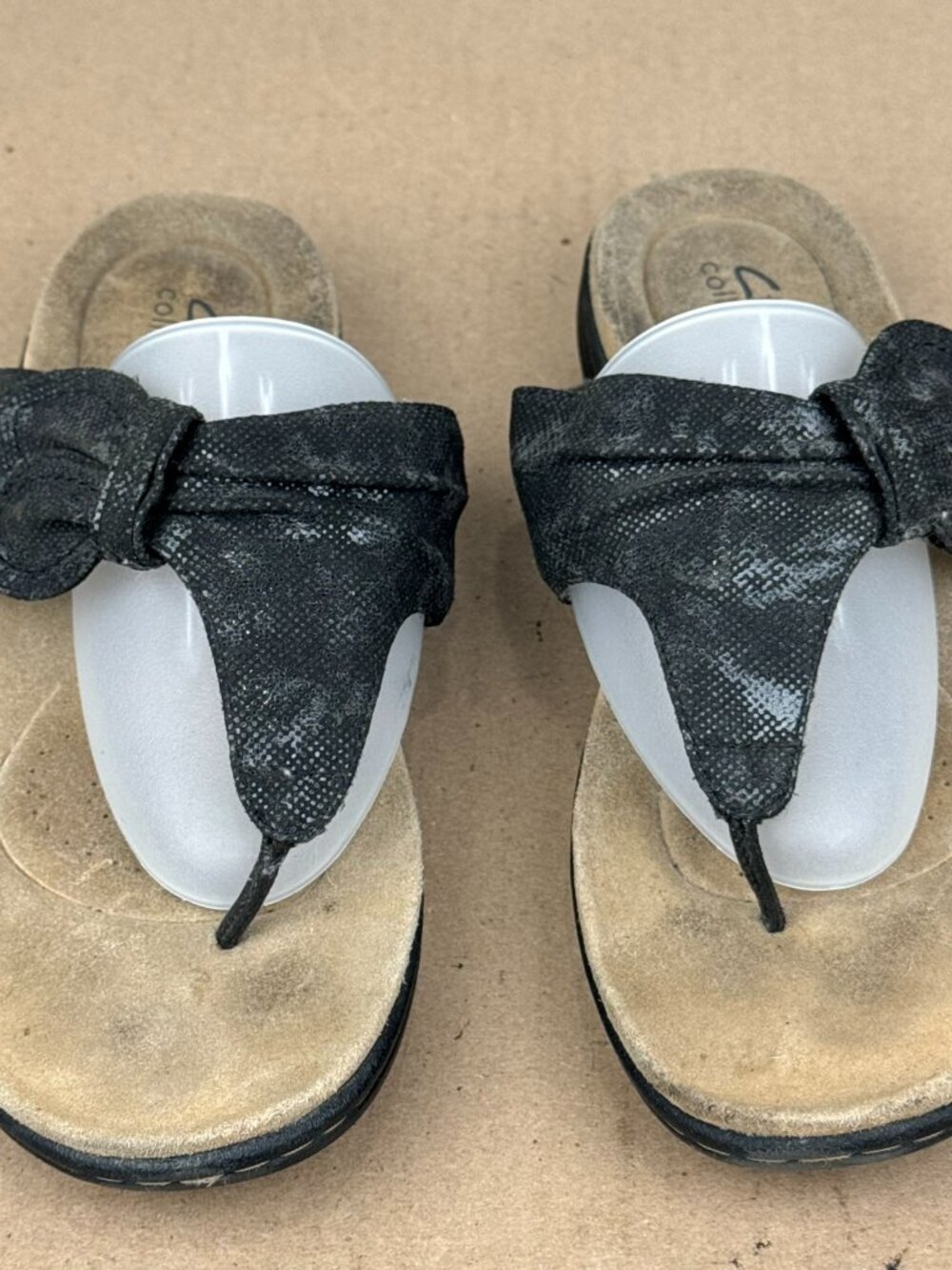 Clarks Collection Black Knot Thong Sandals Women's Size 8.5 W Wide